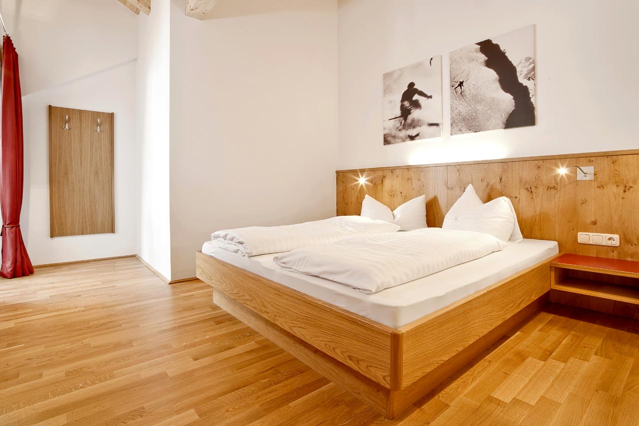 07 Hotel Alpinsonnenresidenz Fiss Appartement 69 Schlafzimmer Smart Design Austria